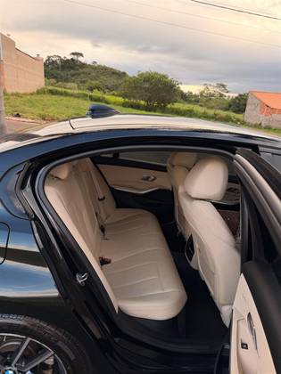 BMW 320i 2.0 16V TURBO GASOLINA SPORT GP AUTOMÁTICO